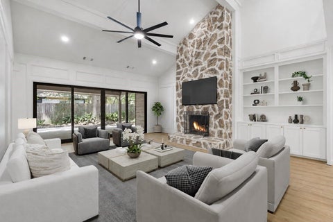 Photo of 2 Crescent Falls Court, The Woodlands, TX 77381 (MLS # 74861614)