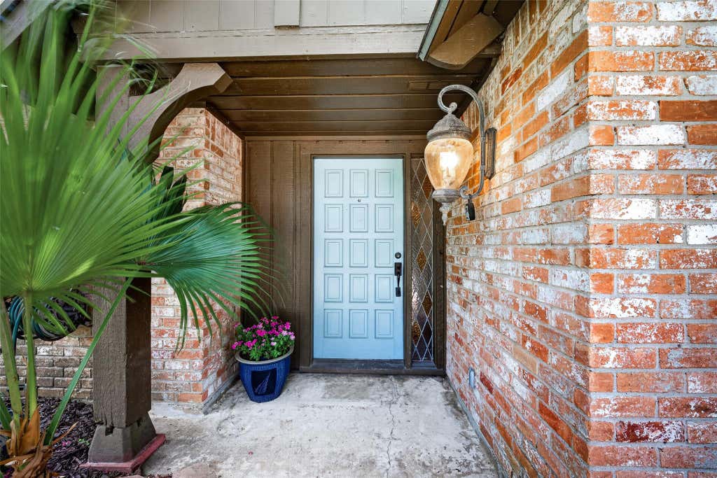 Photo of 4114 Willow Hill Drive, Seabrook, TX 77586 (MLS # 2342438)