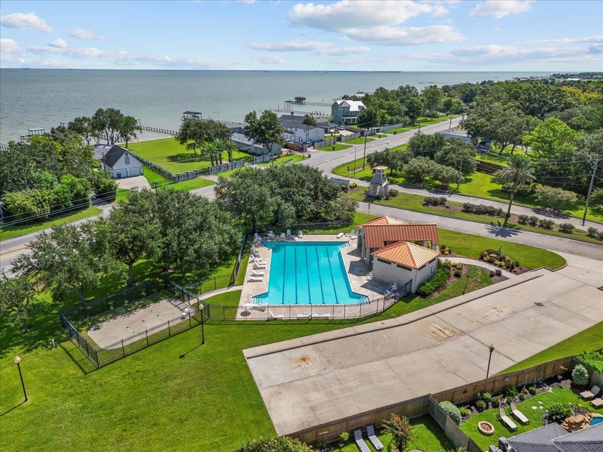 207 Sea Breeze Drive