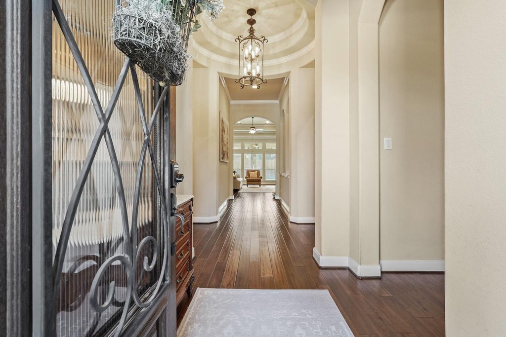 Photo of 16111 Summit Mist Court, Houston, TX 77044 (MLS # 29927989)