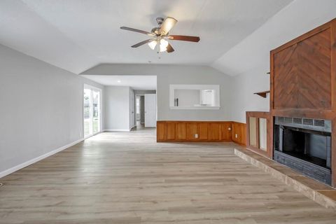 Photo of 4718 Palmetto Street, Bacliff, TX 77518 (MLS # 57310399)