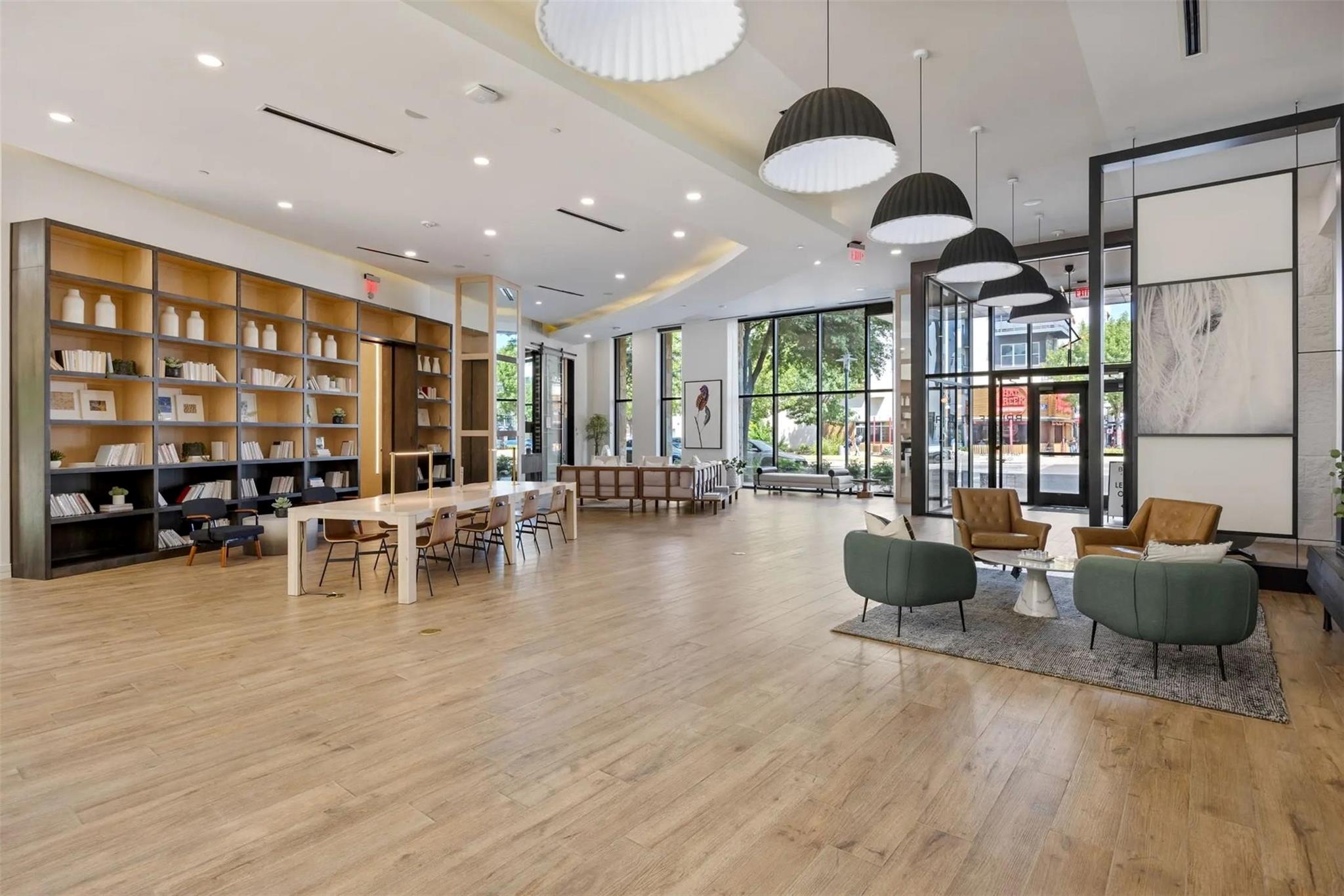 3201 Esperanza Crossing 317