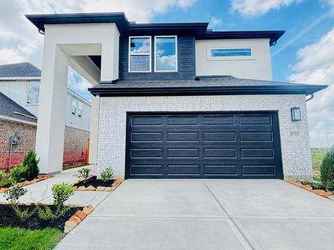 Photo of 9714 Periwinkle Chase Drive, Richmond, TX 77407 (MLS # 37959691)