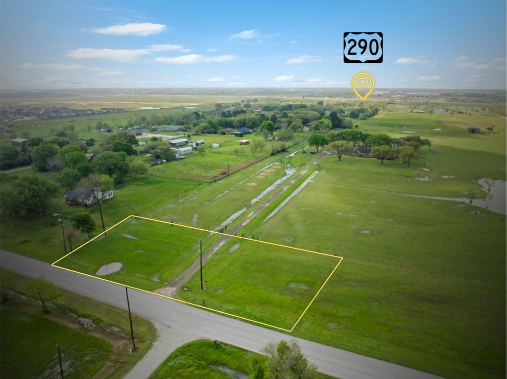 Photo of 34611 Owens Road, Hempstead, TX 77445 (MLS # 44987629)