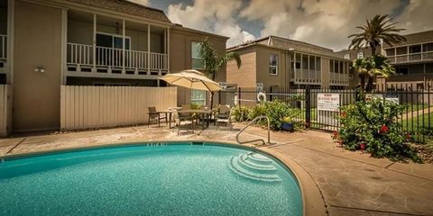 Photo of 215 Postoffice #605, Galveston, TX 77550 (MLS # 31211749)