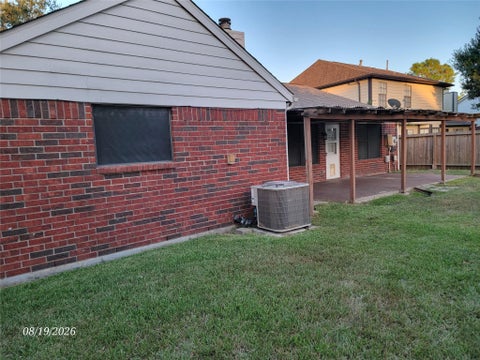 Tiny photo for 2814 Cumberland Drive, Missouri City, TX 77459 (MLS # 87488637)