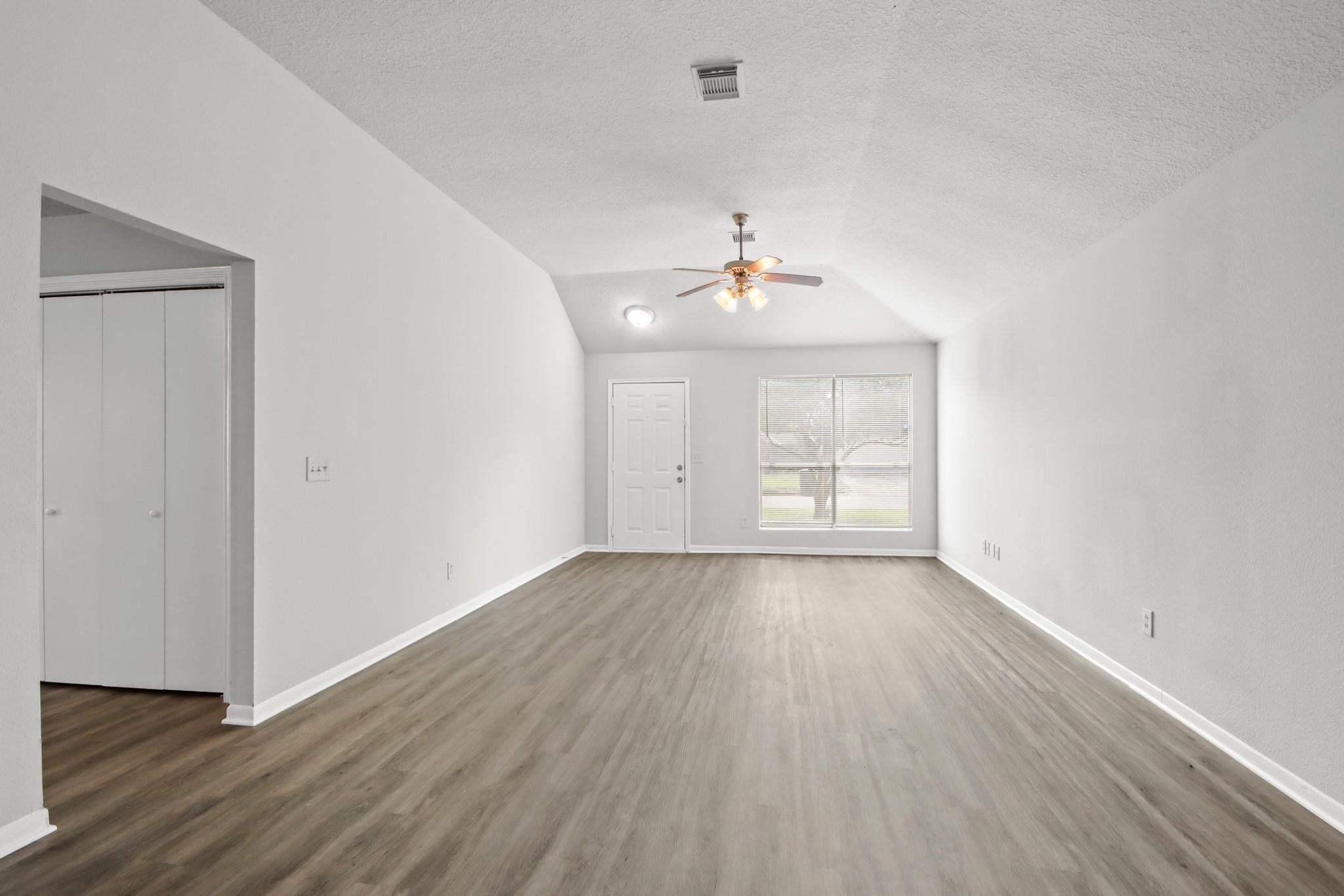 16107 Catbird Court