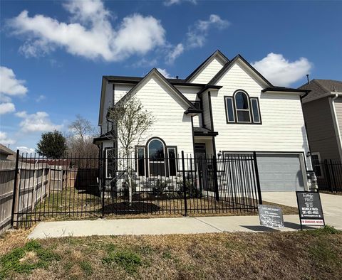 Photo of 3337 Shelby Circle, Houston, TX 77051 (MLS # 76970227)