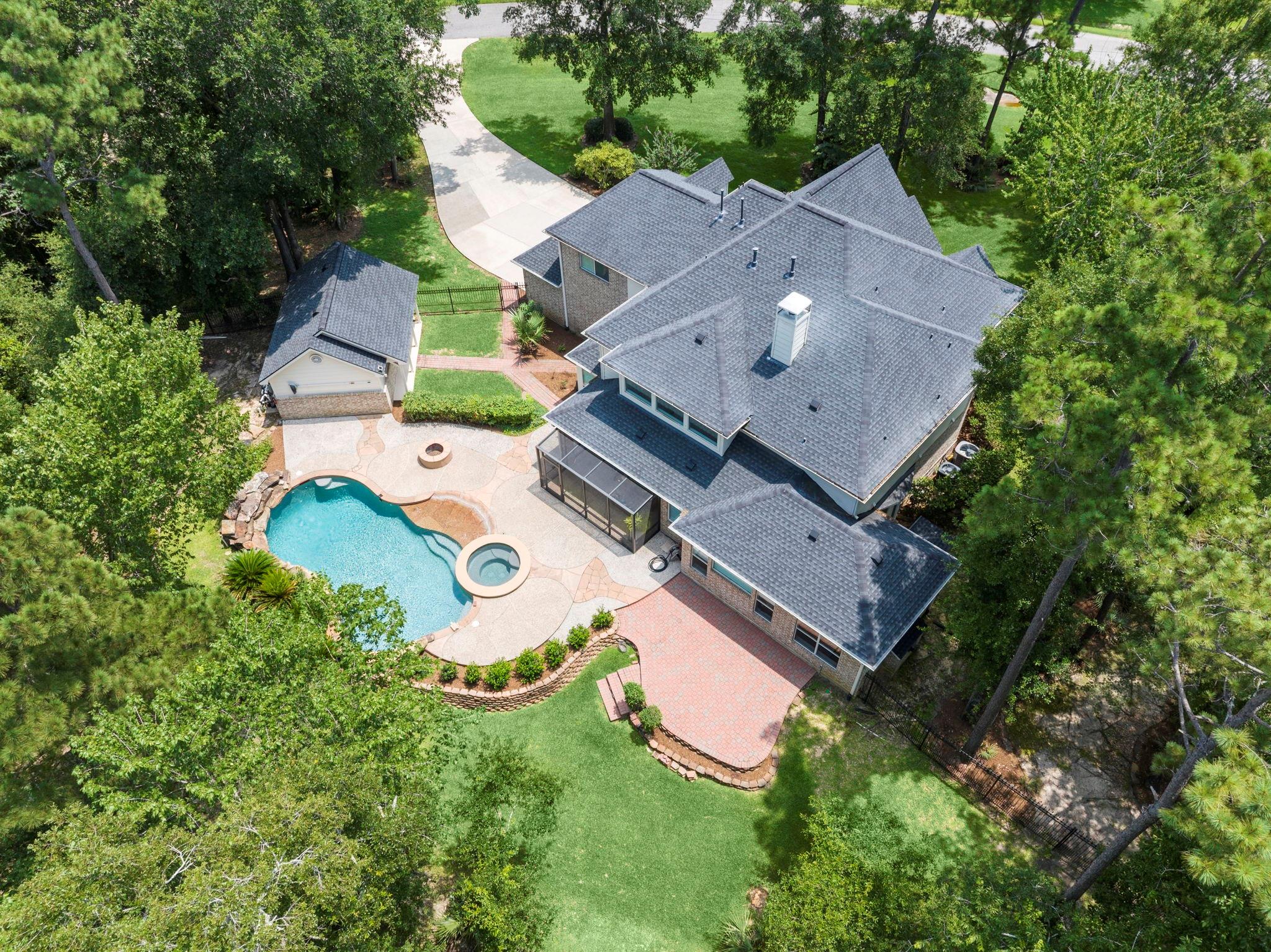 8961 Fallsbrook Court