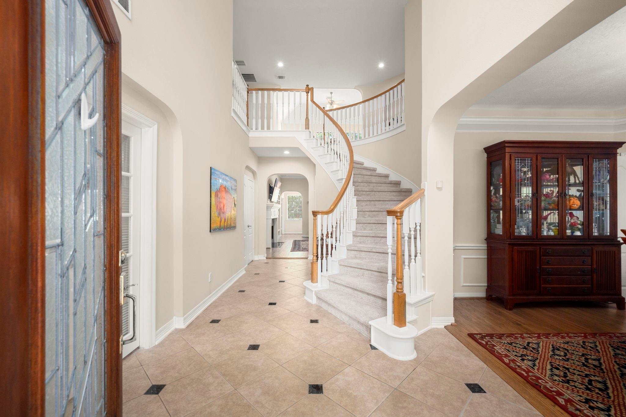 8961 Fallsbrook Court