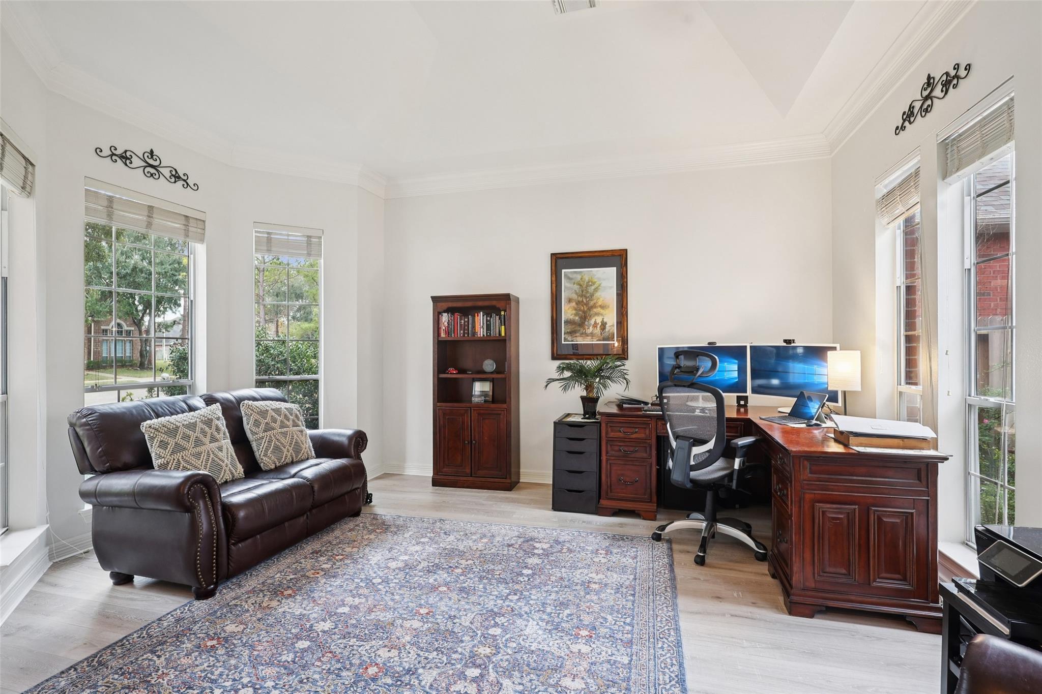 2906 Amy Shores Court