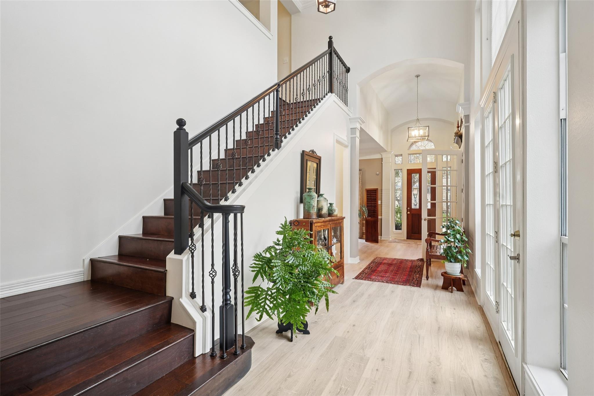 2906 Amy Shores Court