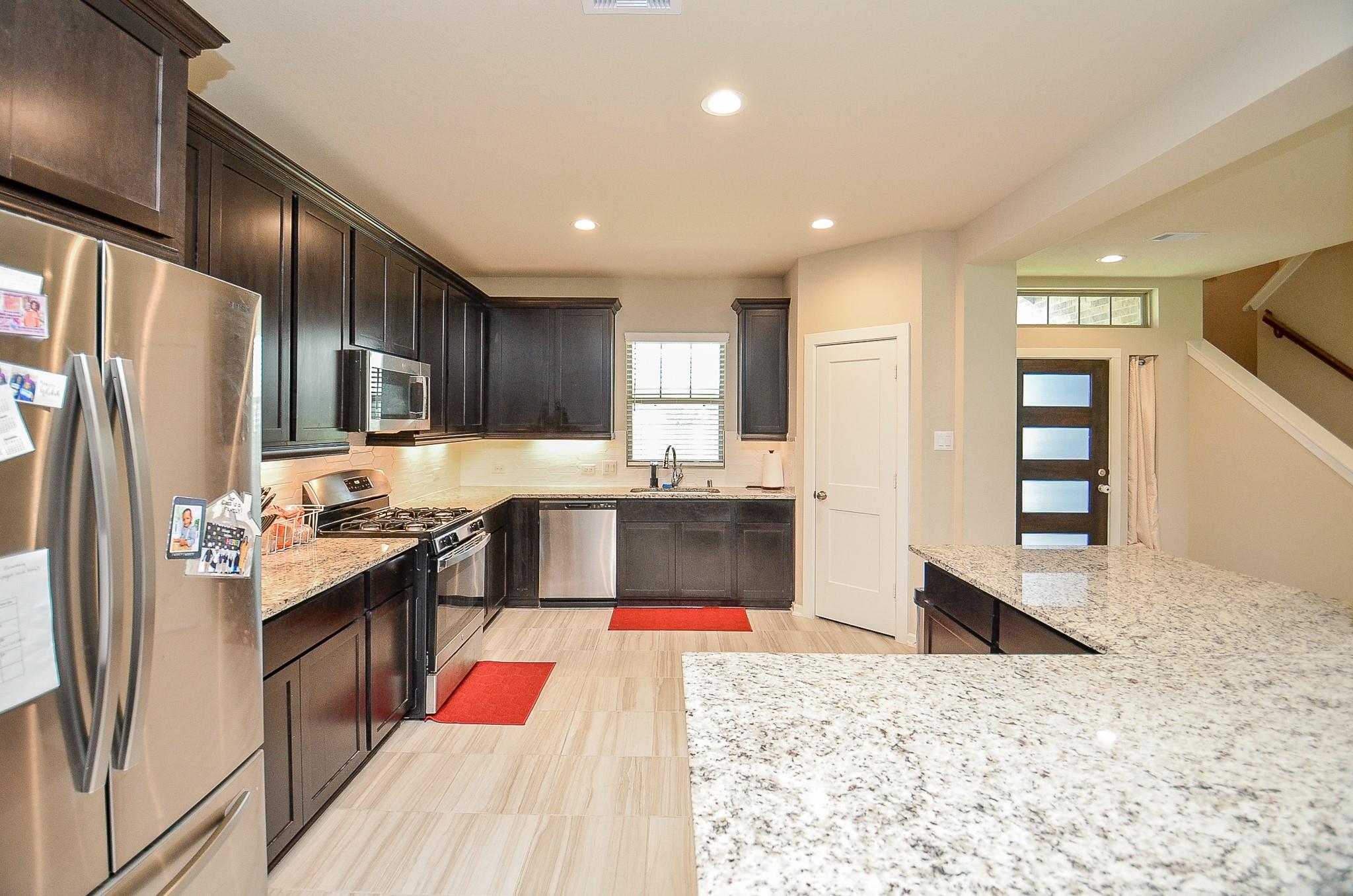 6807 Vista Ledge Drive