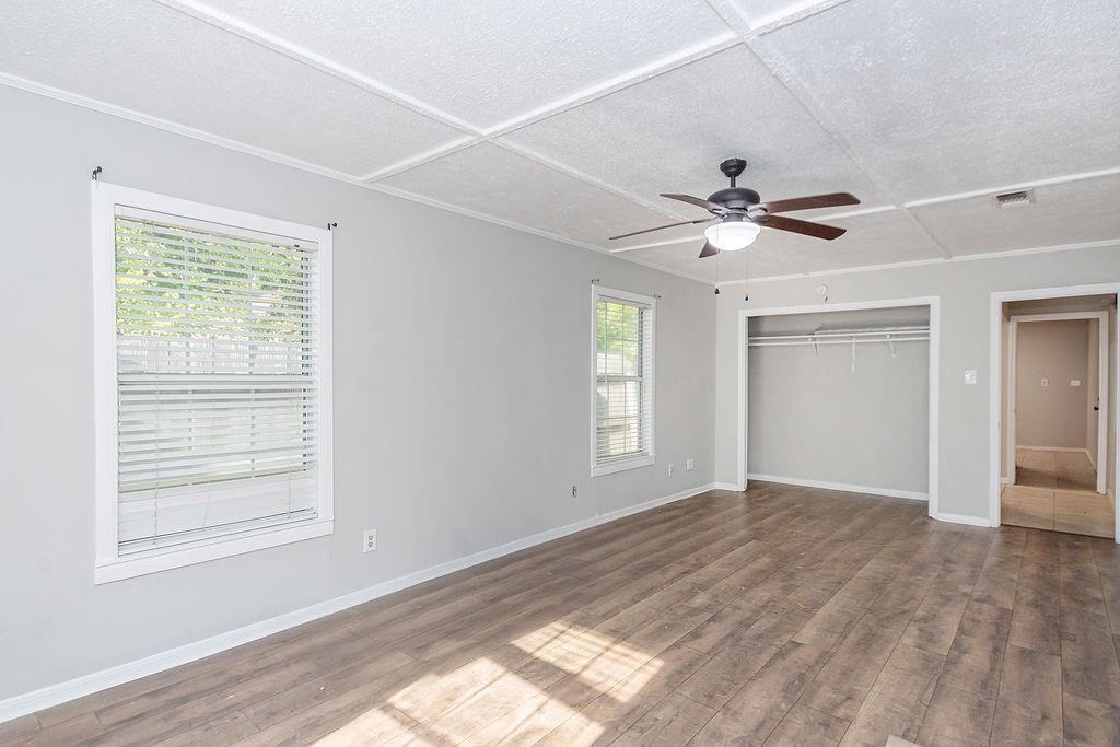 2523 S Broadway Street