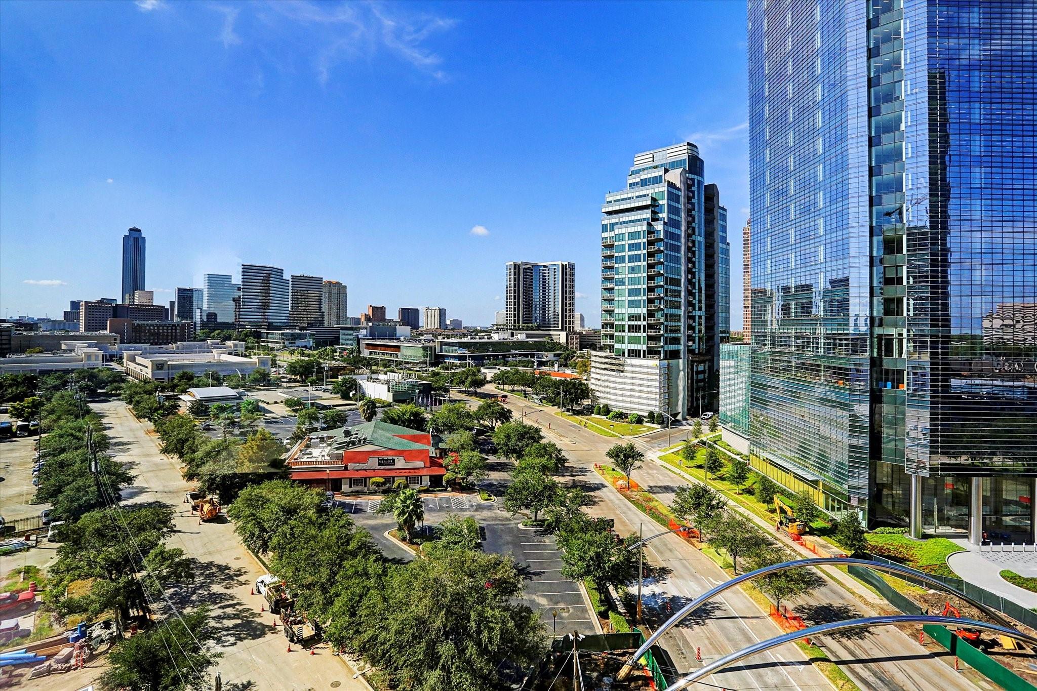 Houston, Texas 77056, United States, 3 Bedrooms Bedrooms, ,4 BathroomsBathrooms,Residential,Active,164061