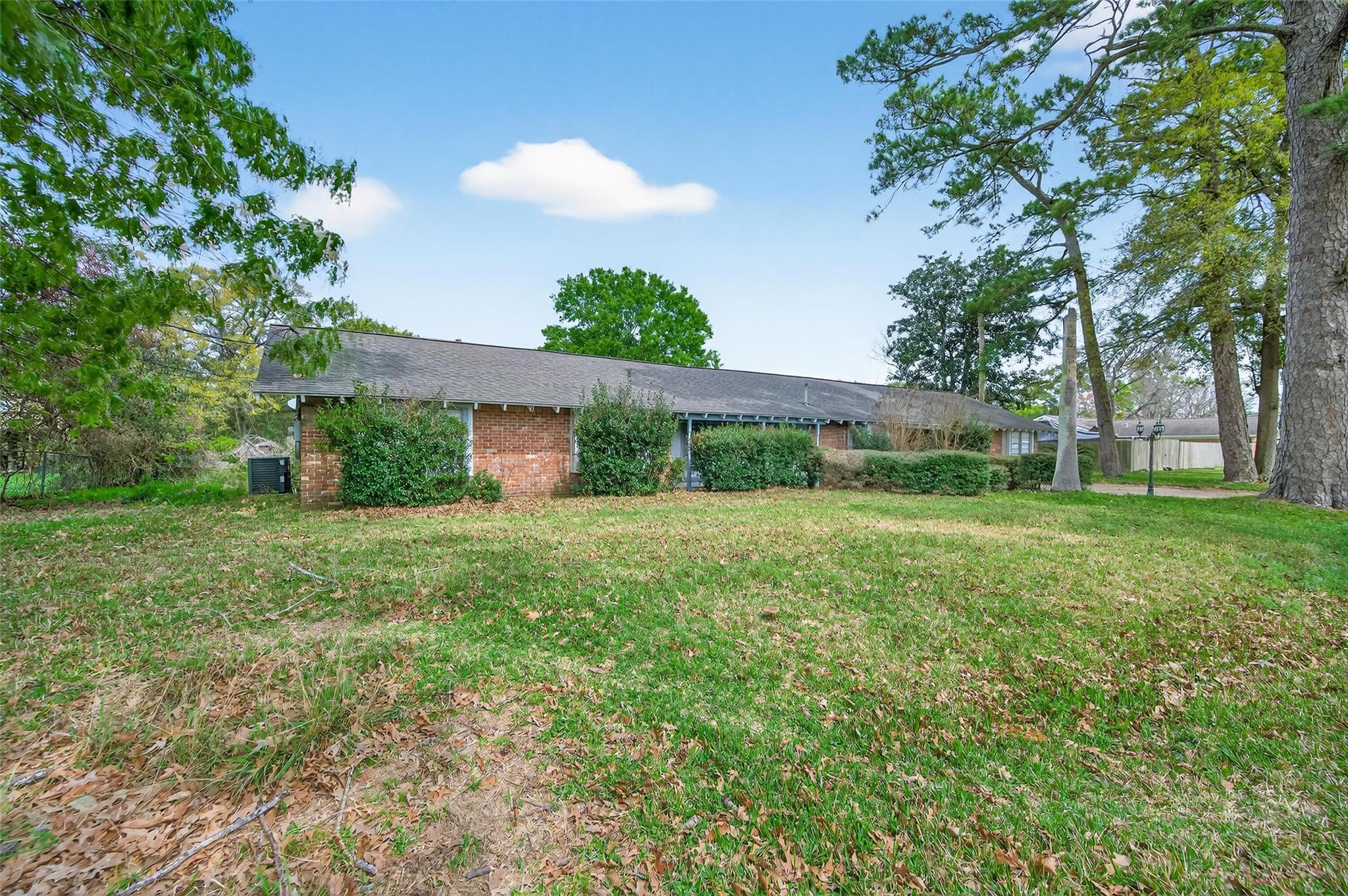 614 Pine Circle