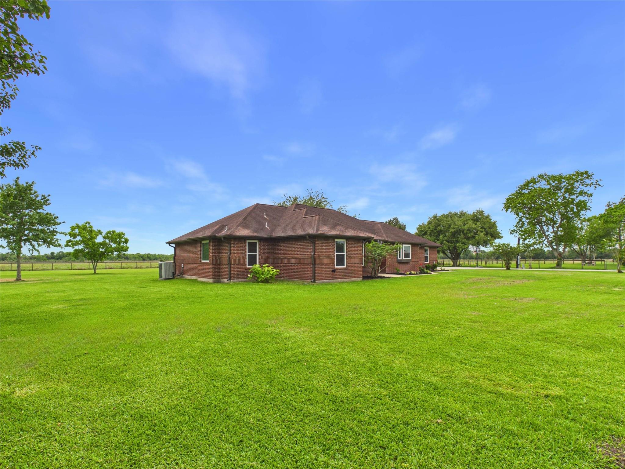 4610 Mustang Rd Road