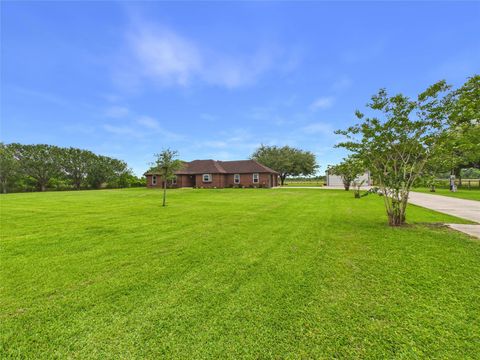 Homes For Sale - 4610 Mustang Rd Road<br/> Alvin, TX 77511
