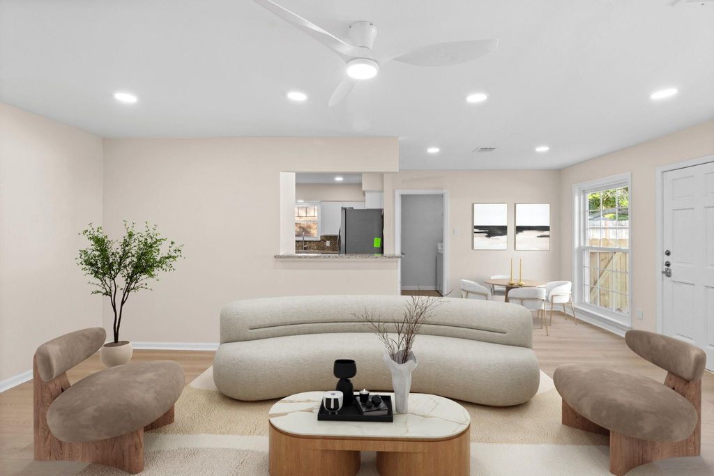 Photo of 9610 Meadowglen Lane, Houston, TX 77063 (MLS # 18400244)