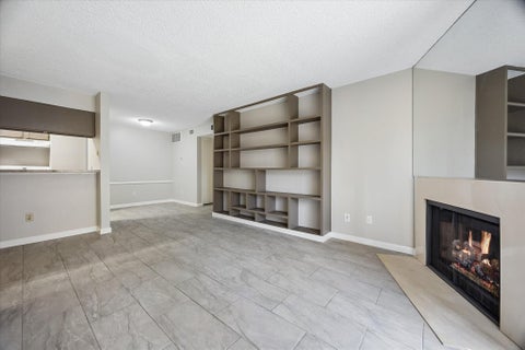 Photo of 2120 El Paseo Street #615, Houston, TX 77054 (MLS # 74197070)