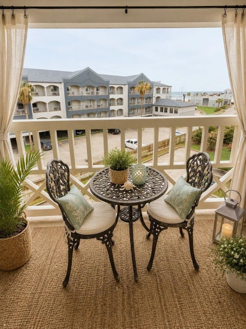 Condo For Sale - 6300 Seawall Boulevard #3326<br/> Galveston County, Galveston, TX 77551