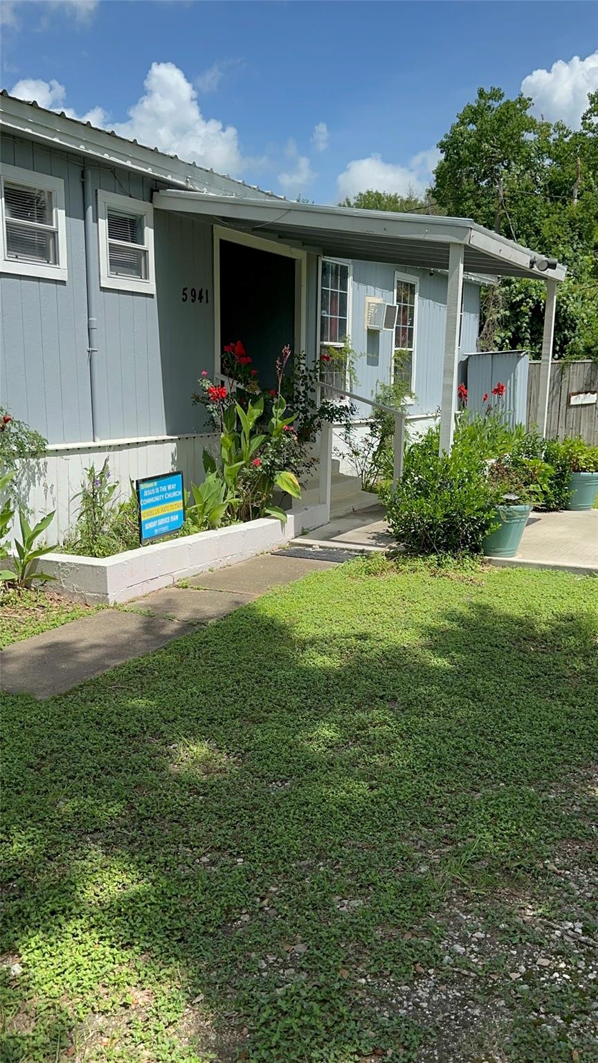 5941 Noel Lane