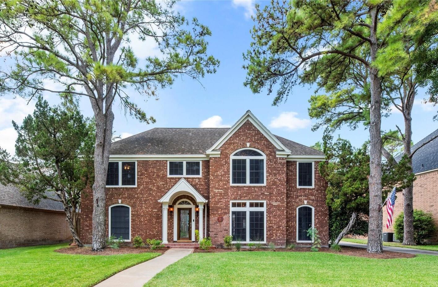 1814 Breezy Bend Drive