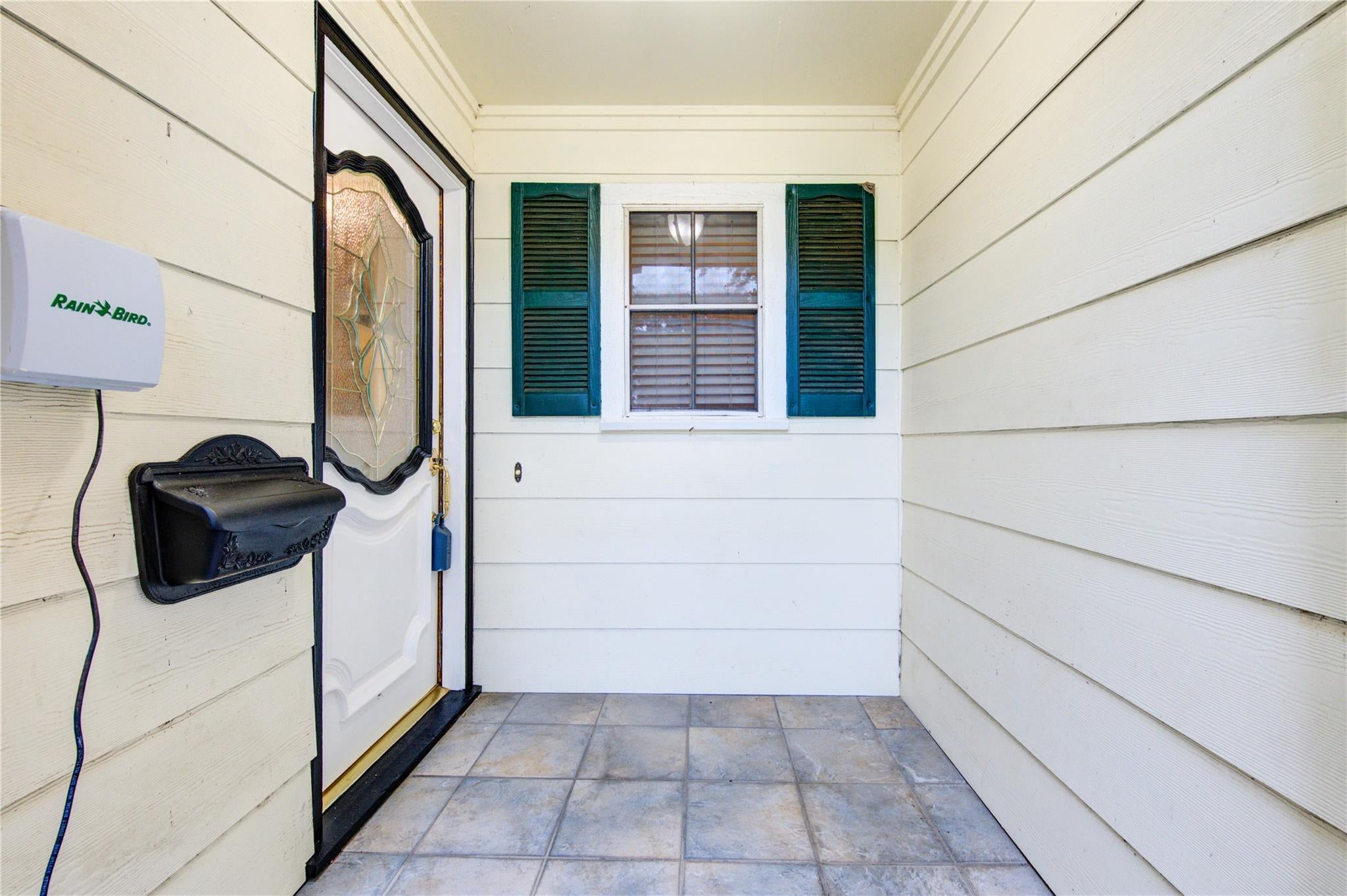 1206 Country Place Drive