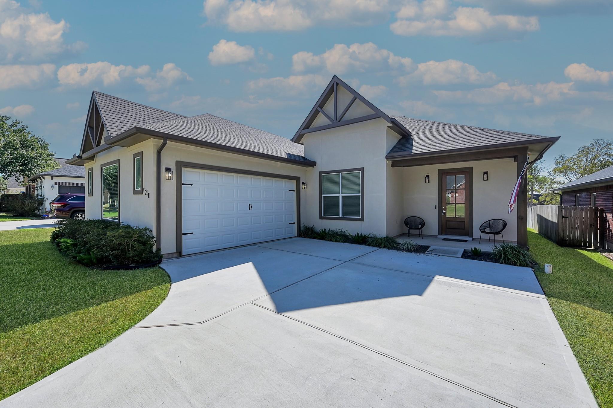 121 Bermuda Circle