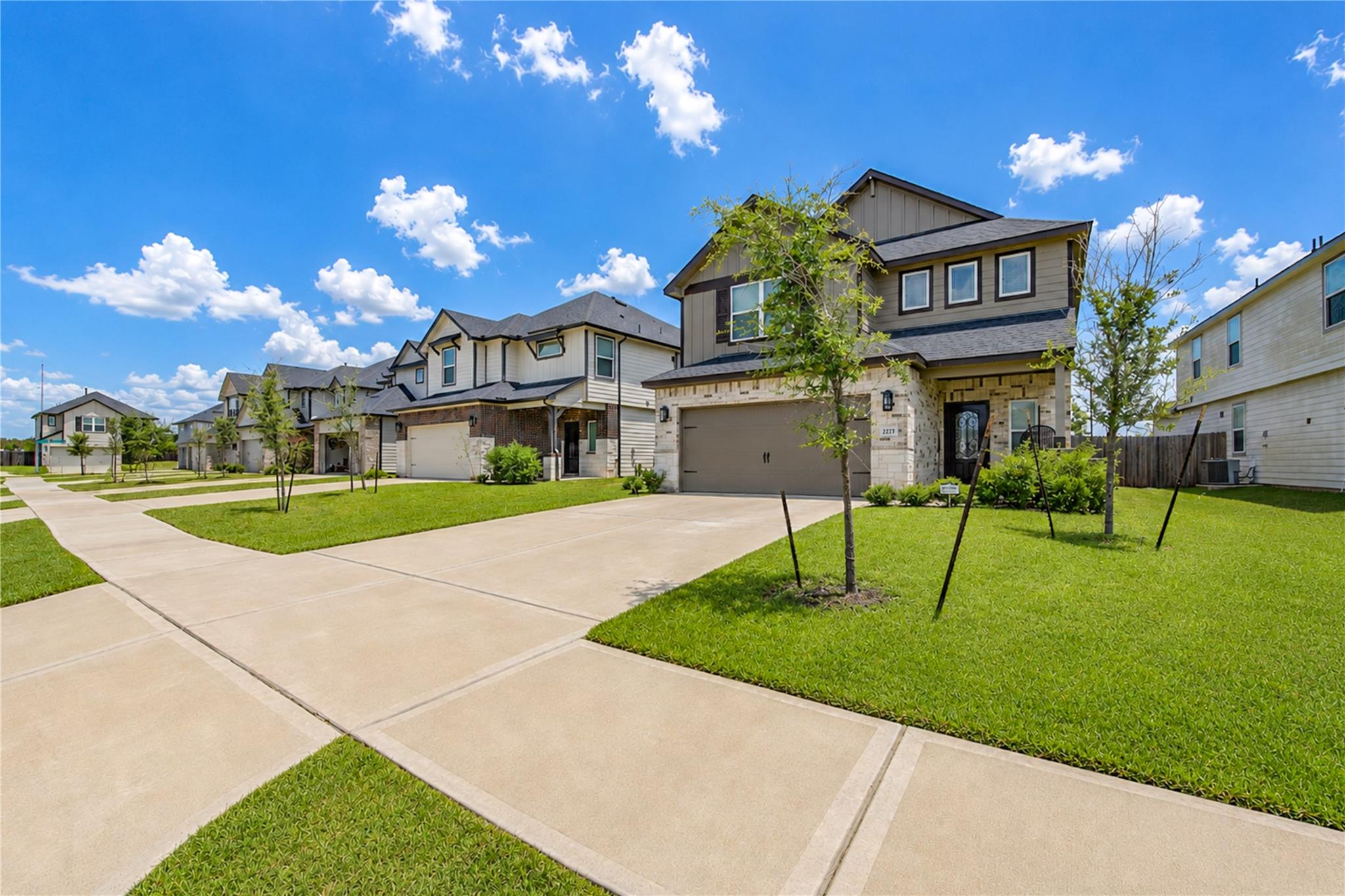 2223 Emerald Diamond Court