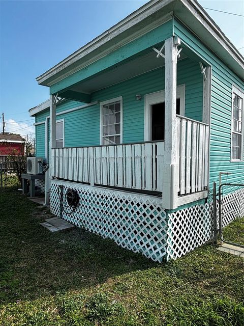 Photo of 4125 Avenue M - Rear Avenue, Galveston, TX 77550 (MLS # 80239174)