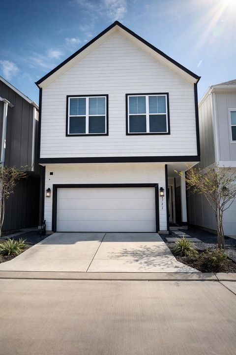 Photo of 6722 Parker Grove Lane, Houston, TX 77076 (MLS # 79326966)