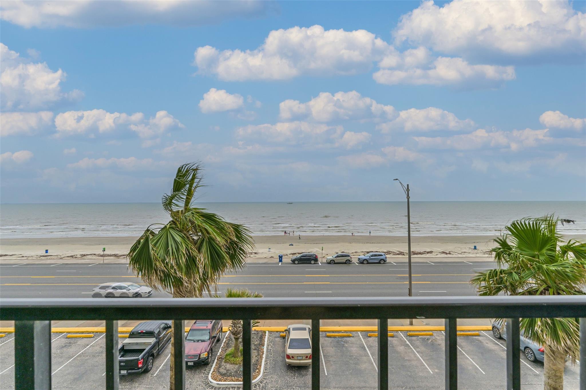 7310 Seawall Boulevard 404