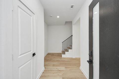 Tiny photo for 3122 Dawson Lane, Houston, TX 77051 (MLS # 88094210)