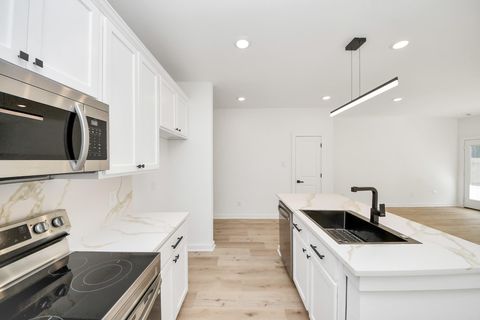 Tiny photo for 3122 Dawson Lane, Houston, TX 77051 (MLS # 88094210)