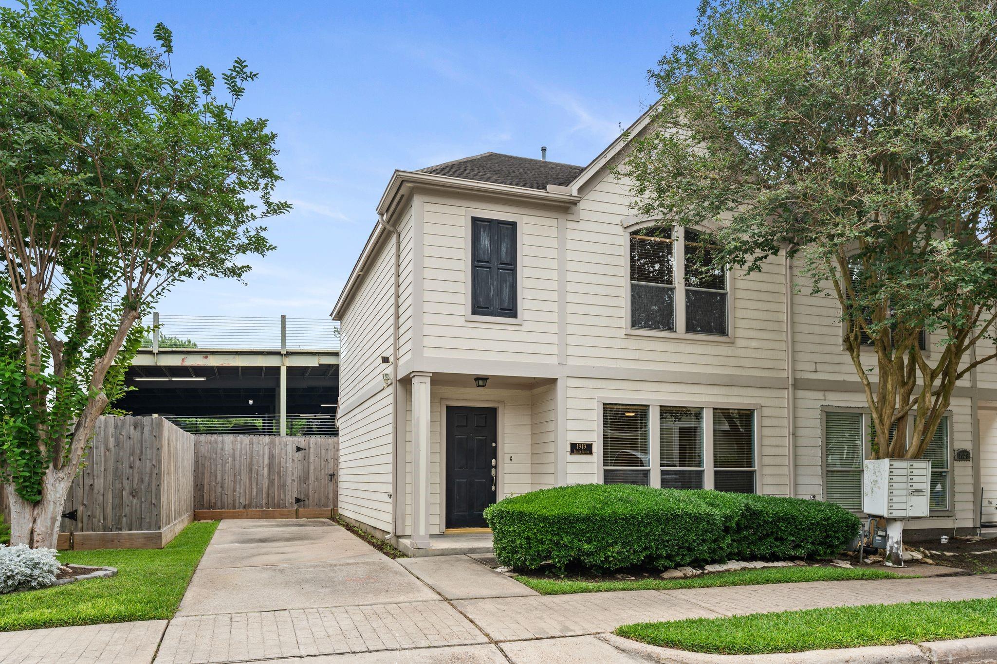 1919 Bailey Street