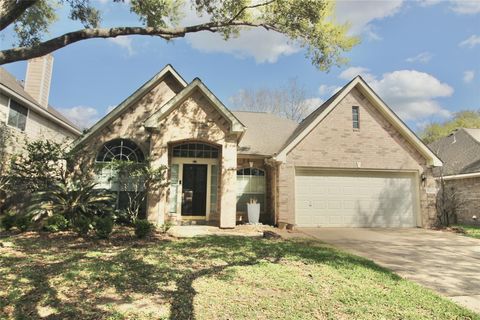 Photo of 1107 Woodley Bend, Sugar Land, TX 77479 (MLS # 79348287)