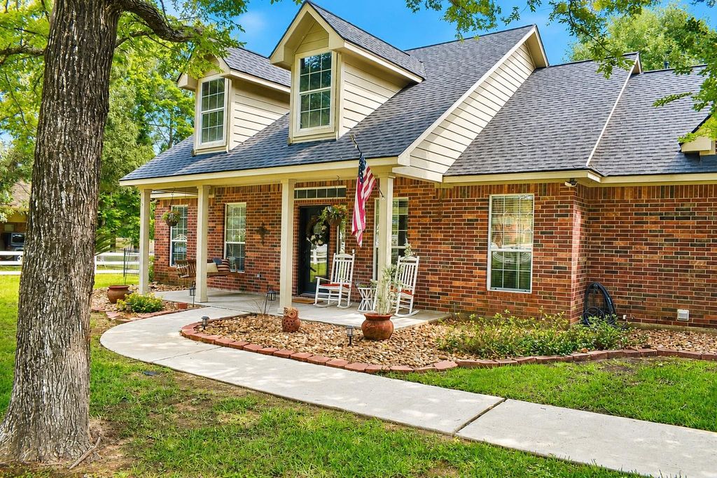 Photo of 9072 Grand Lake Estates Drive, Montgomery, TX 77316 (MLS # 73844295)