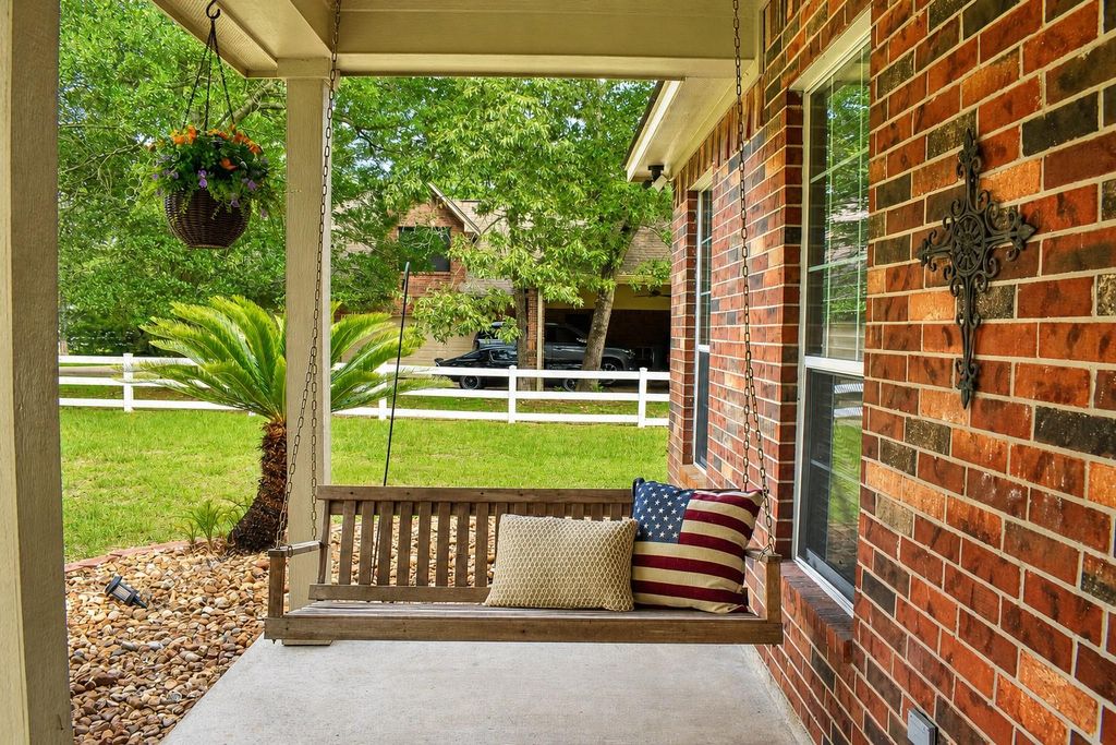 Photo of 9072 Grand Lake Estates Drive, Montgomery, TX 77316 (MLS # 73844295)