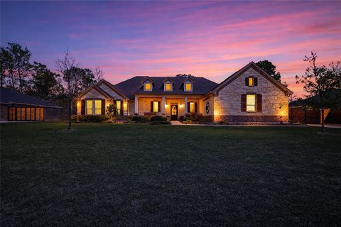 175 Road 66121 Dayton TX 77535