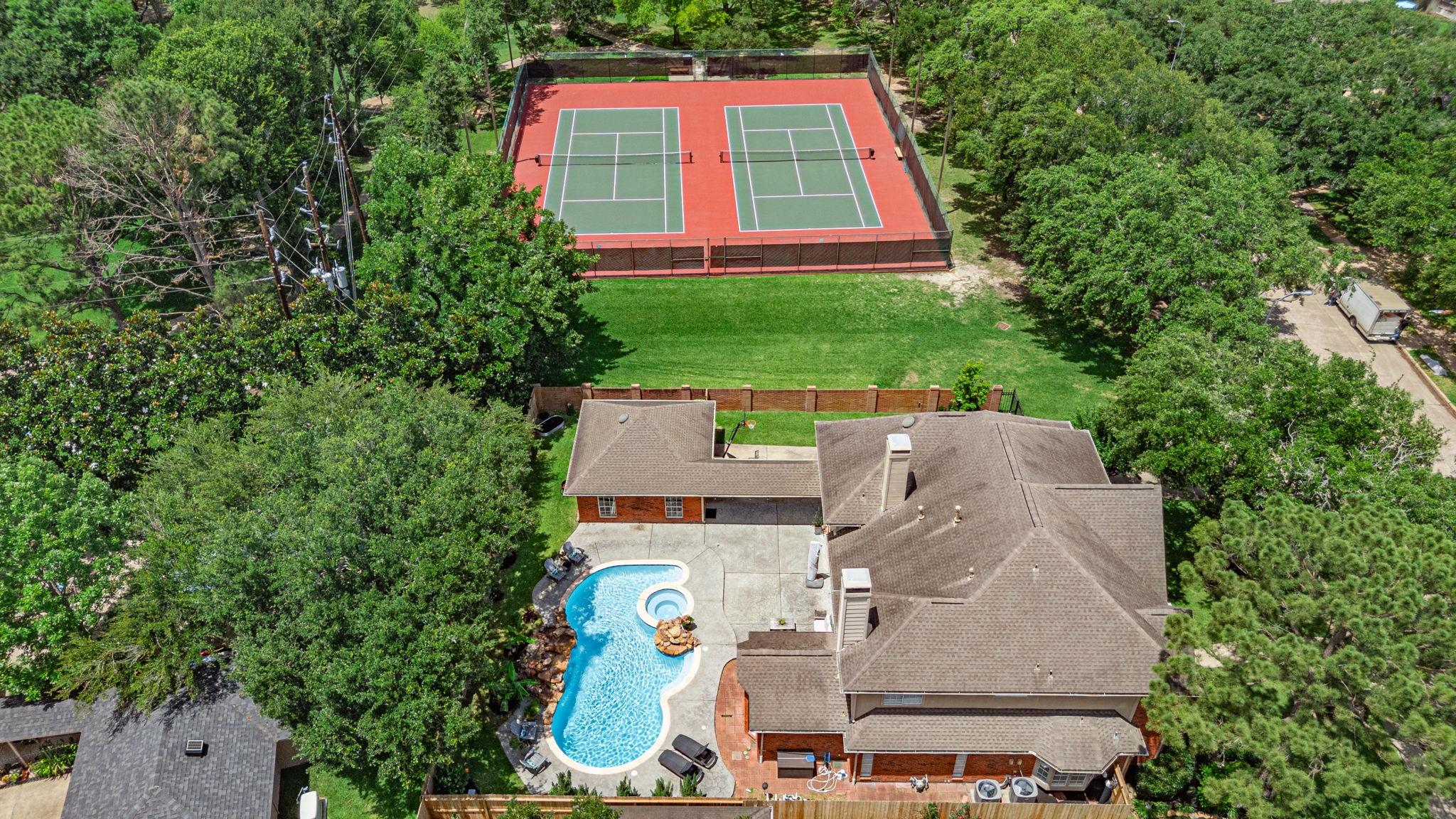 3302 S Lake Village Dr