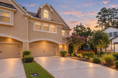 Townhouse For Sale - 226 Skybranch Court<br/> Conroe, TX 77304