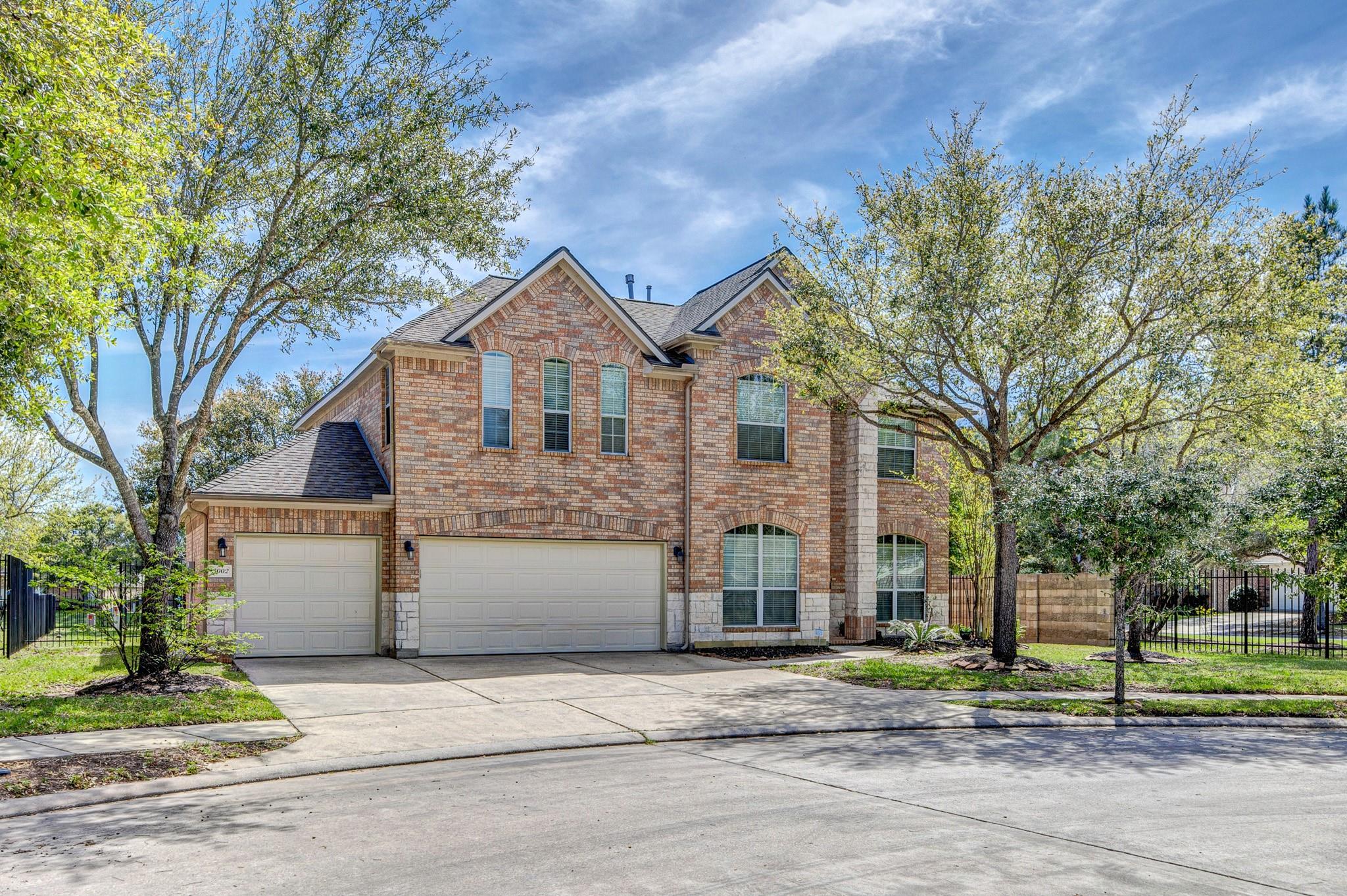 3002 Vincent Crossing Drive