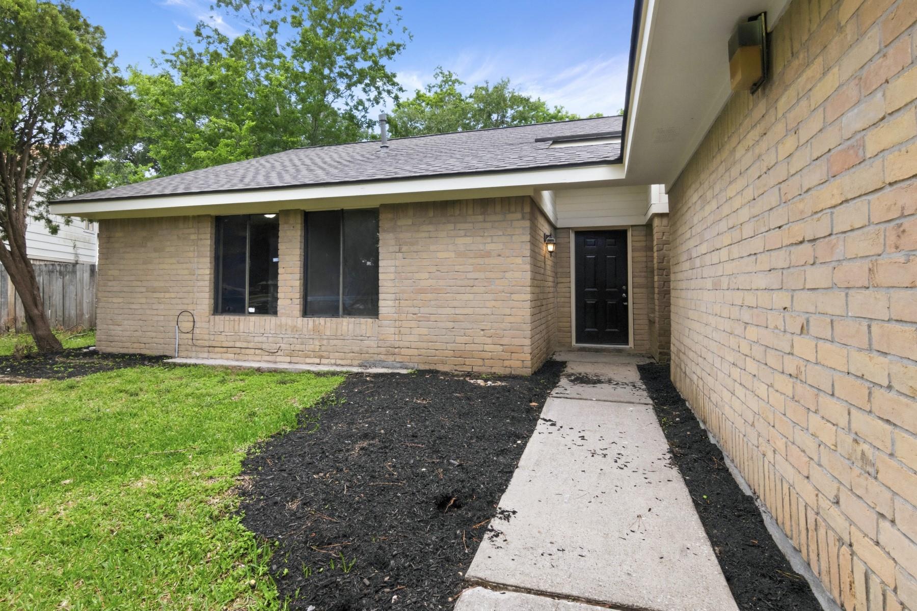 18423 Hazycrest Drive