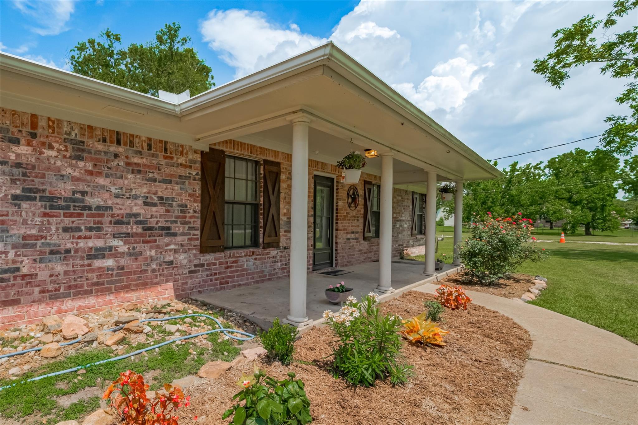 109 Fox Hollow Street