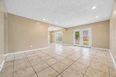 Tiny photo for 13518 Greenbriar Drive, Sugar Land, TX 77498 (MLS # 69236375)