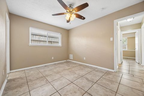 Tiny photo for 13518 Greenbriar Drive, Sugar Land, TX 77498 (MLS # 69236375)
