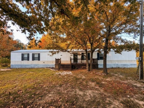 Photo of 17750 County Road 224, Buffalo, TX 75831 (MLS # 98547034)