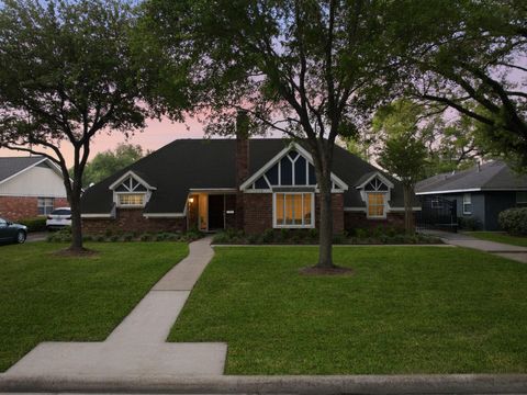 7215 Northampton Way Houston TX 77055