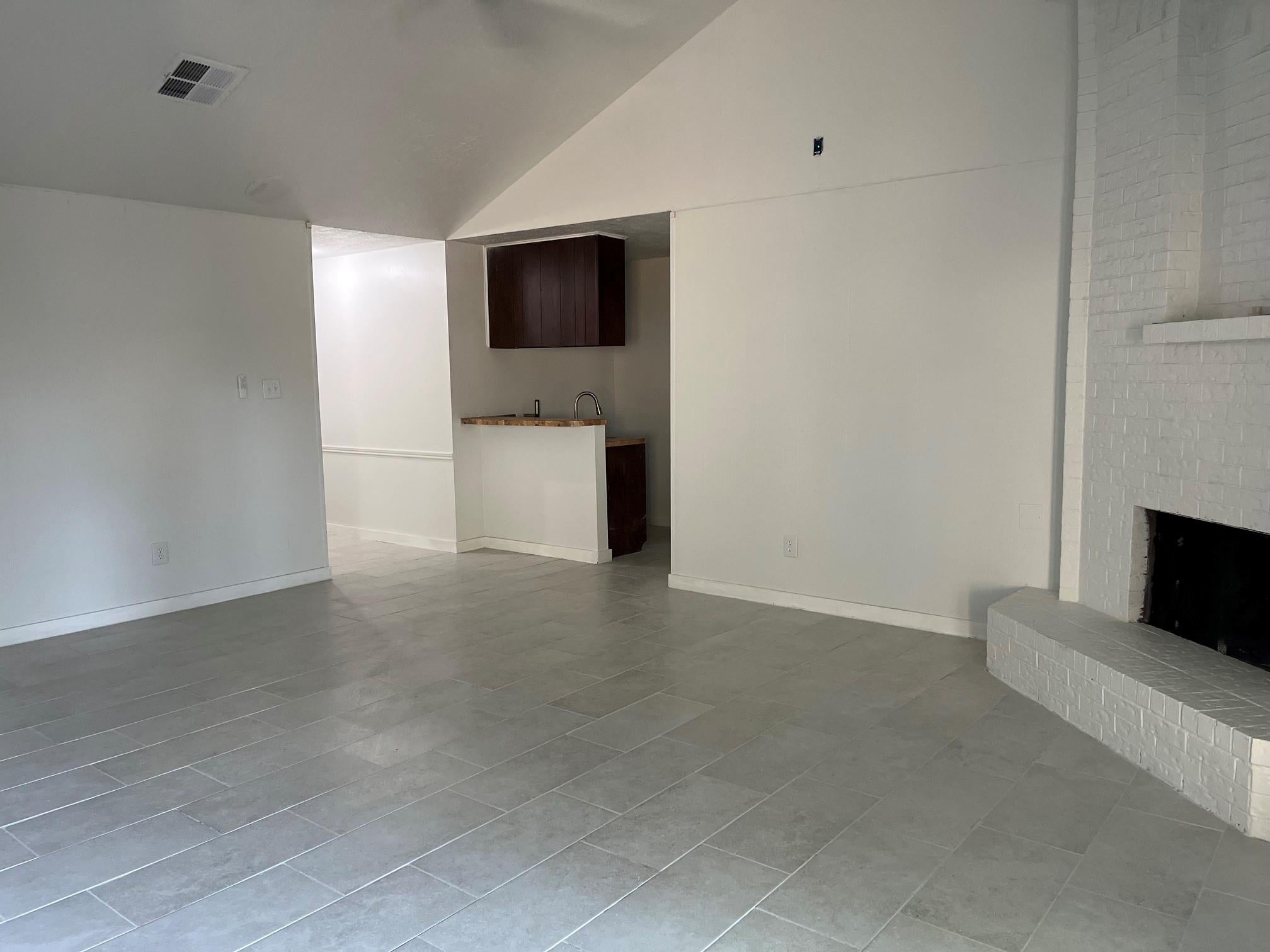 4207 Comanche Street